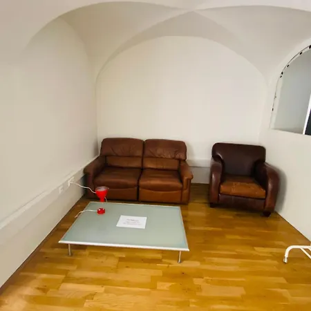Wohnung, 3 Zimmer, Eines Davon Durchgangszimmer, Ruhig, Zentrum * Graz