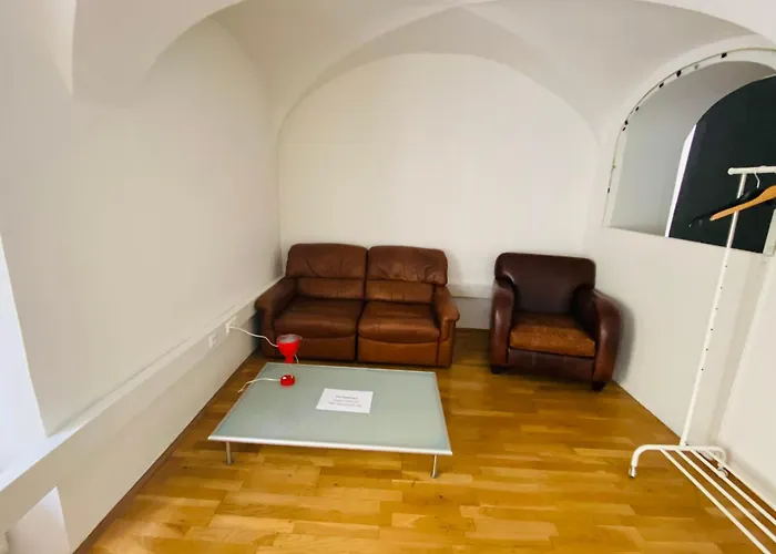 Wohnung, 3 Zimmer, Eines Davon Durchgangszimmer, Ruhig, Zentrum * Graz